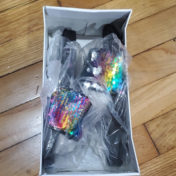 Steve Madden Kids' Jlovey Slide Sandal - Picture 8 of 8